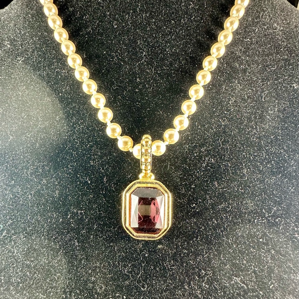 Cultured pearl Necklace with 15CT Amethyst Drop